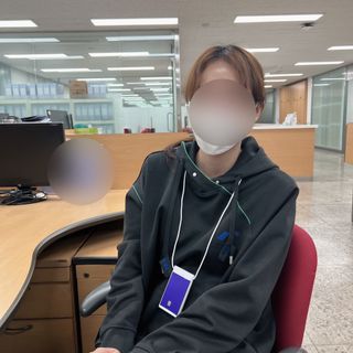 플러스엑스 오브젝트 [PlusX Object] 아이디프레임 2.0 & 듀얼프레임 - 플러스엑스 사원증 케이스 목걸이 디자인 어워드 수상 — 3점을 준 리뷰어가 2022년 1월 올린 사용 사진