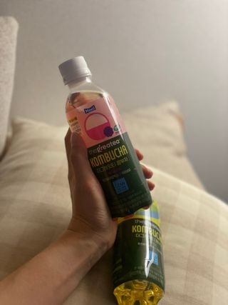 더그레잇티 콤부차 [매일유업] 더그레잇티 44kcal 콤부차 300ml *12개입 (오리지널 6개+베리리치 6개) — 5점을 준 리뷰어가 2023년 8월 올린 사용 사진