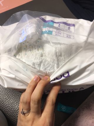오브맘 밤 프리미엄 아기 기저귀 팬티형 밴드형 — 5점을 준 리뷰어가 2020년 12월 올린 사용 사진