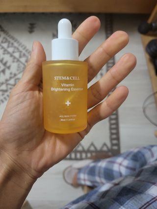 체르엠 스템앤셀 비타민 브라이트닝 에센스 30ml 1개 — 4점을 준 리뷰어가 2021년 11월 올린 사용 사진