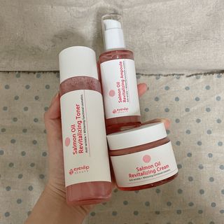 아이앤립 / EYENLIP 아이앤립 연어오일 리바이탈라이징 토너+앰플+크림 3종 세트 — 5점을 준 리뷰어가 2021년 7월 올린 사용 사진