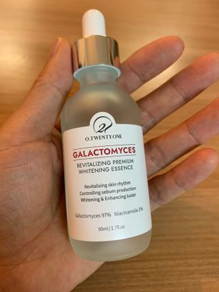 오투에니원 갈락토미세스 리바이탈라이징 프리미엄 화이트닝 에센스 50ml — 4.5점을 준 리뷰어가 2022년 12월 올린 사용 사진