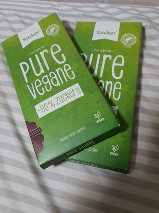 당류2g 자일리톨로 단맛을낸 슈카 퓨어비건 무설탕초콜릿 Xucker vegan 2개입 — 5점을 준 리뷰어가 2021년 4월 올린 사용 사진