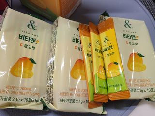 비타앤C 레몬맛, 망고맛 — 4점을 준 리뷰어가 2021년 4월 올린 사용 사진