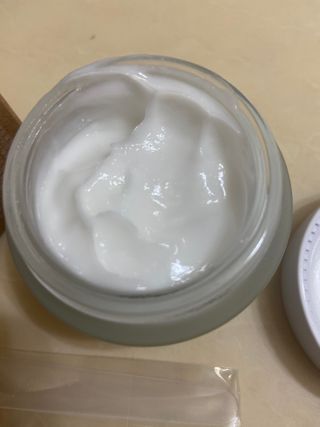 로자펠로 egf 크림 재생 고보습 병풀 리페어 흔적 — 5점을 준 리뷰어가 2021년 1월 올린 사용 사진