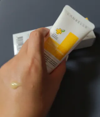랑벨 비타 에너지 잡티 크림 75ml (피부 속 기미완화크림) — 5점을 준 리뷰어가 2022년 5월 올린 사용 사진