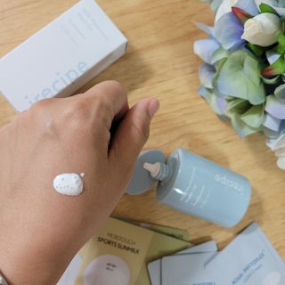 아이레시피 마일드 히알루로닉 모이스트 업 선스크린 SPF50+ PA++++ — 5점을 준 리뷰어가 2023년 6월 올린 사용 사진