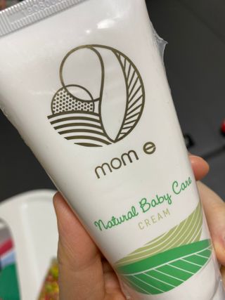 mom e 맘이 내추럴 베이비 케어 크림+바디오일 — 4점을 준 리뷰어가 2021년 1월 올린 사용 사진