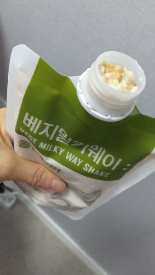 클린24시간  클린한끼 쉐이크 1세트 (5개) — 5점을 준 리뷰어가 2022년 10월 올린 사용 사진