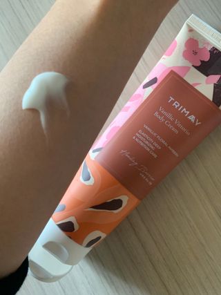 트리마이 주름개선 기능성의 퍼퓸 바디케어, 힐링 베리어 바디크림 3종 택1 — 5점을 준 리뷰어가 2022년 9월 올린 사용 사진