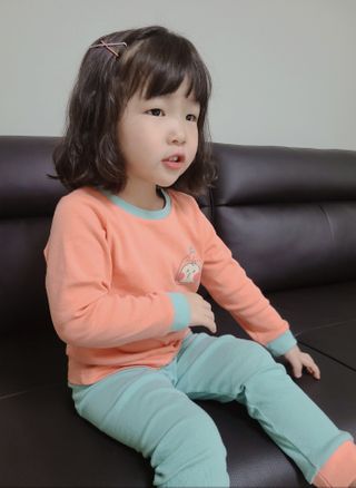 유비맘 캔디팡팡 내의/내복 상하 세트 — 5점을 준 리뷰어가 2021년 3월 올린 사용 사진