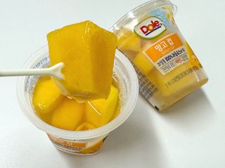 돌 MF[Dole] 파인애플컵/망고컵/복숭아컵 198g 6입X1박스 (맛 1가지 랜덤 발송) — 5점을 준 리뷰어가 2024년 10월 올린 사용 사진