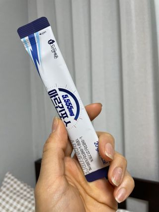 자연에온 아르긴포스 L-아르기닌 5555mg 스틱 15개입 1박스 — 5점을 준 리뷰어가 2021년 5월 올린 사용 사진
