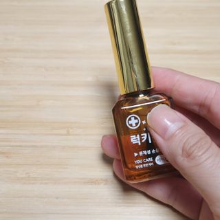 유케어 YOU CARE 문제성 손발톱케어_럭키풋 — 5점을 준 리뷰어가 2022년 10월 올린 사용 사진