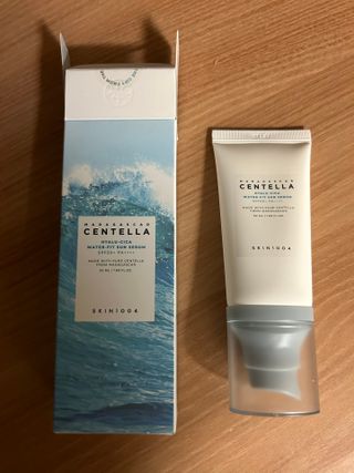 [스킨1004] 마다가스카르 센텔라 히알루-시카 워터핏 선세럼 50ml — 5점을 준 리뷰어가 2024년 5월 올린 사용 사진