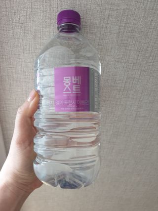 몽베스트 MONTBEST 1L 12입 — 5점을 준 리뷰어가 2022년 4월 올린 사용 사진