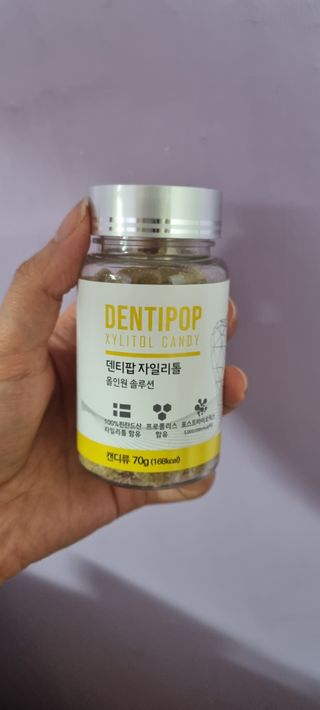 작심연구소 구취제거+충치예방+치아화이트닝 마법의 캔디 덴티팝3종(맛 랜덤 발송) — 3점을 준 리뷰어가 2022년 6월 올린 사용 사진