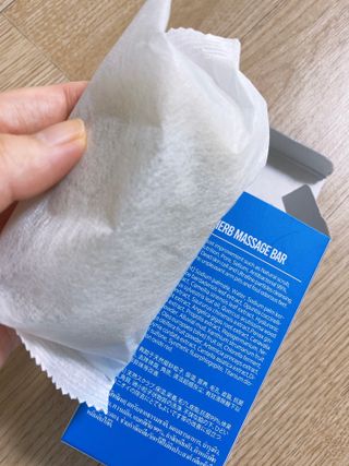 제이제이바이오 허브마사지바 올인원 알약비누 — 5점을 준 리뷰어가 2021년 12월 올린 사용 사진