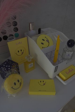 창신리빙 프랑코 멀티 메이크업 홀더 — 5점을 준 리뷰어가 2023년 2월 올린 사용 사진