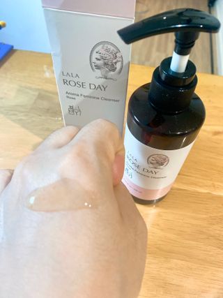 라라로즈데이 시즌2 여성청결제 200ml 아로마 페미민 클렌저, 독일더마인증 — 5점을 준 리뷰어가 2021년 9월 올린 사용 사진