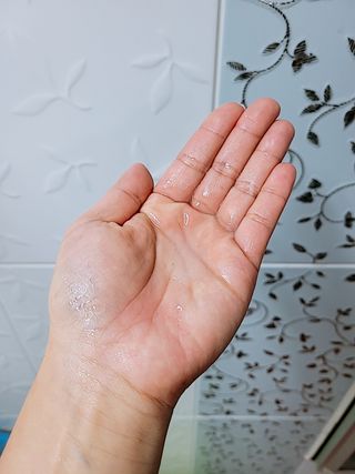 화이트리 비움 약산성 클렌징젤 ,마일드 필링젤 세트 — 5점을 준 리뷰어가 2021년 1월 올린 사용 사진