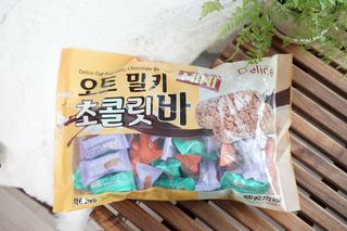 델리스 오트 밀키 초콜릿 바 — 5점을 준 리뷰어가 2022년 4월 올린 사용 사진