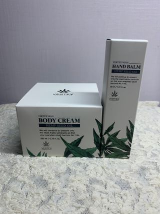 버텍스넘버원 버텍스 넘버원 햄프씨드오일 핸드밤, 바디크림 — 5점을 준 리뷰어가 2022년 3월 올린 사용 사진
