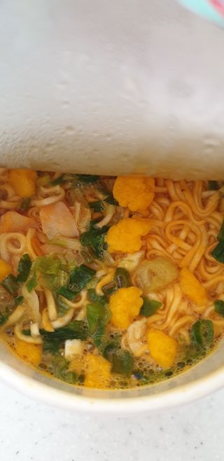 NISSIN 닛신 컵누들  4종 - 씨푸드오리지날, 씨푸드 스파이시, 씨푸드 커리, 씨푸드 XO소스 — 5점을 준 리뷰어가 2021년 11월 올린 사용 사진
