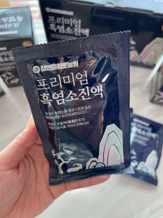 참앤들황토농원 국내산 흑염소를 정성스럽게 담은, 프리미엄 흑염소 진액 70ml x 30포 1박스 — 5점을 준 리뷰어가 2023년 1월 올린 사용 사진