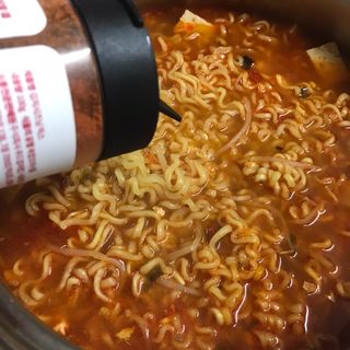 [서울시스터즈] 김치시즈닝 국내 최초 뿌려먹는 김치파우더 100g 1개+ 신제품 김치스낵 90g 2개 — 5점을 준 리뷰어가 2021년 8월 올린 사용 사진