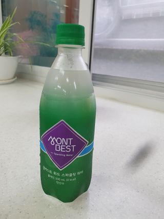 몽베스트 Montbest with Sparkling water Plain 20병 — 5점을 준 리뷰어가 2022년 8월 올린 사용 사진