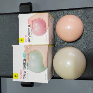 트라택 쿠셔닝 웨이트볼 0.5kg + 1kg SET — 5점을 준 리뷰어가 2022년 6월 올린 사용 사진