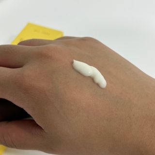 산다화 비타민C 화이트닝 크림 — 4.5점을 준 리뷰어가 2023년 5월 올린 사용 사진
