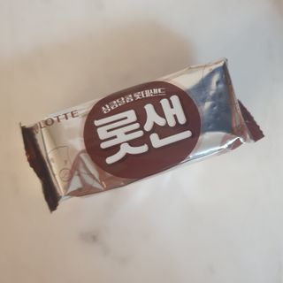 롯데제과 롯샌 카페크런치 — 5점을 준 리뷰어가 2021년 10월 올린 사용 사진