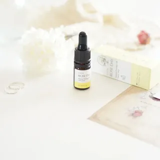 라라로즈데이 시즌2 천연 아로마오일 Y존 케어 속옷향수 이너퍼퓸 5ml  여성의 자존감을 UP시키자 — 5점을 준 리뷰어가 2021년 10월 올린 사용 사진