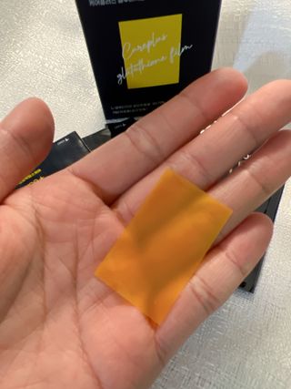 [경남제약헬스케어] 케어플러스 글루타치온 필름 325mg X 30매 — 5점을 준 리뷰어가 2023년 4월 올린 사용 사진