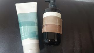 틱톡 [후르디아] 올리브영 아로마 비건 바디워시1종+바디로션1종 (그리너리) — 5점을 준 리뷰어가 2022년 12월 올린 사용 사진