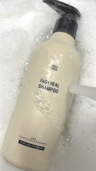 패스트힐(fast heal) 패스트힐 탈모증상완화샴푸 470ml — 5점을 준 리뷰어가 2023년 9월 올린 사용 사진
