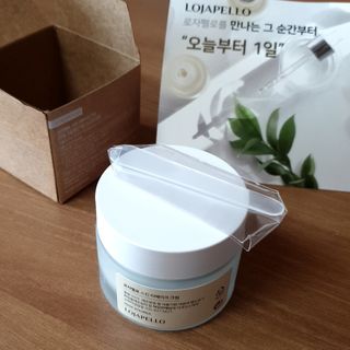 로자펠로 egf 크림 재생 고보습 병풀 리페어 흔적 — 4점을 준 리뷰어가 2021년 1월 올린 사용 사진