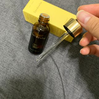 스킨큐어 산다화 비타민c 화이트닝 에센스 30ml — 4점을 준 리뷰어가 2021년 8월 올린 사용 사진