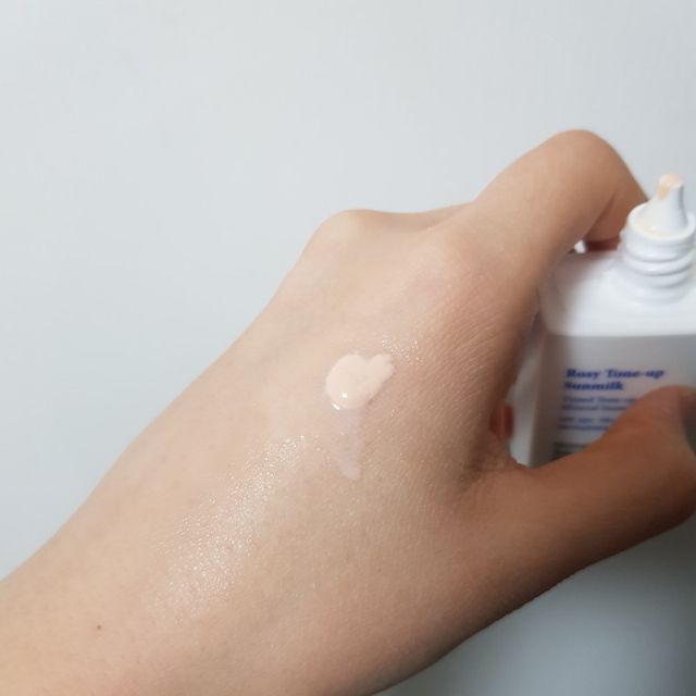 로지 톤업 선밀크 리뷰 사진