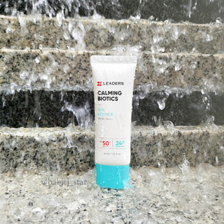 리더스코스메틱 리더스 카밍 바이오틱스 선 에센스 SPF 50+ PA++++ — 5점을 준 리뷰어가 2022년 7월 올린 사용 사진