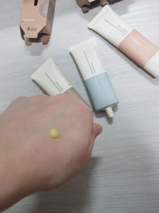 [후르디아] 끈적임 없는 착한성분 비건  핸드크림 3종 — 4점을 준 리뷰어가 2022년 10월 올린 사용 사진