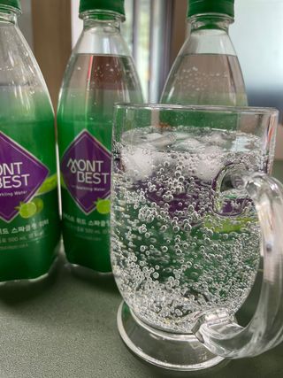 몽베스트 Montbest with Sparkling water Lime20병 — 5점을 준 리뷰어가 2022년 5월 올린 사용 사진
