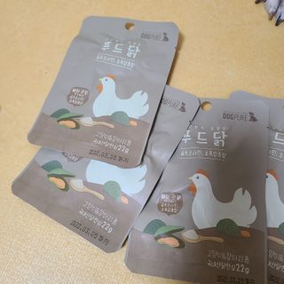 도그퓨어 푸드닭 강아지 닭고기 통살 애견간식 오리지널/차전자피/초록입홍합 — 5점을 준 리뷰어가 2021년 10월 올린 사용 사진