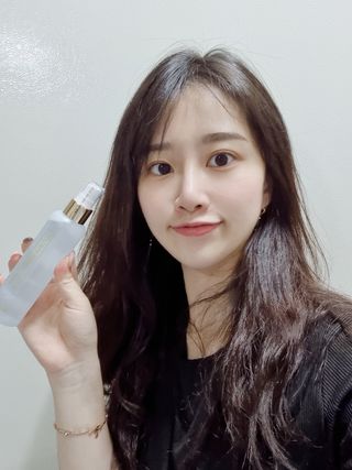 멈칫 X 최준 헤어 앤 바디미스트 소프트블루솝, 마젠타레이디 2종 — 5점을 준 리뷰어가 2021년 8월 올린 사용 사진