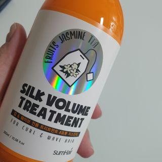 썸헤어 / SUMHAIR 썸헤어 실크 볼륨 샴푸+트리트먼트 프룻자스민티 — 5점을 준 리뷰어가 2021년 6월 올린 사용 사진