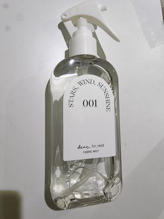 디어포레스트 숲속의 하루 패브릭미스트 (섬유향수/ 룸스프레이) 200ml — 5점을 준 리뷰어가 2022년 7월 올린 사용 사진