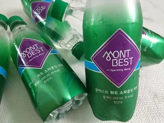 몽베스트 Montbest with Sparkling water Plain 20병 — 5점을 준 리뷰어가 2022년 6월 올린 사용 사진