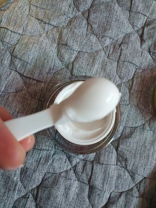 피부미 골드베릴 미라클페어 세레이징 퍼밍 크림 50ml — 5점을 준 리뷰어가 2021년 9월 올린 사용 사진